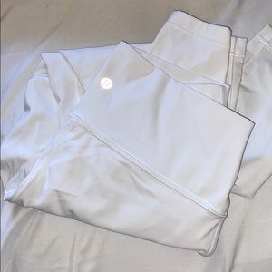 White lululemon leggings